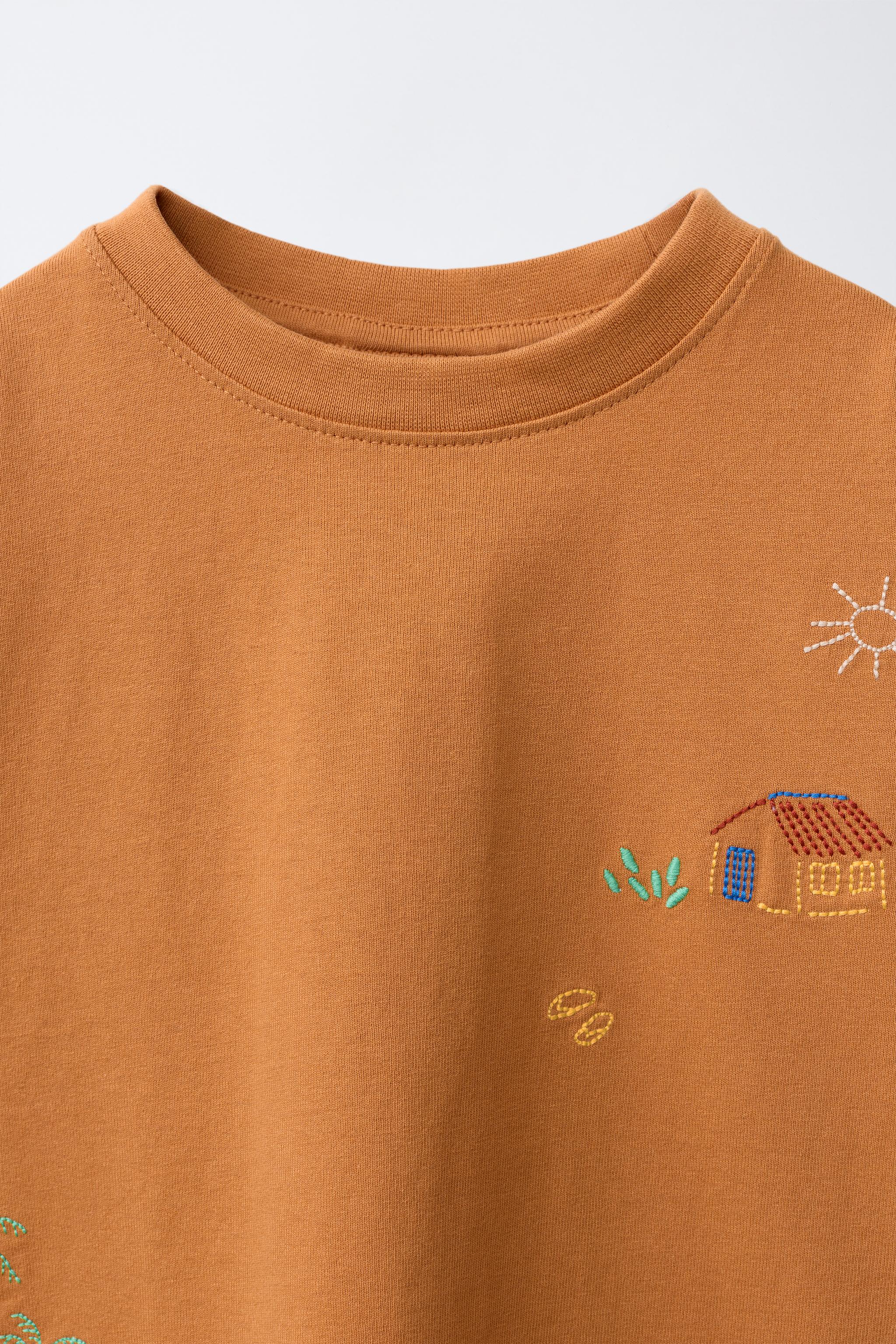 T-SHIRT BRODÉ